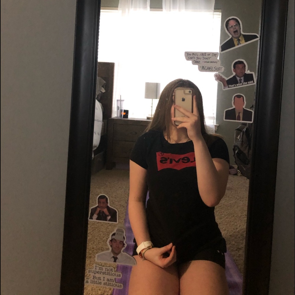 Levi’s red and black tshirt,